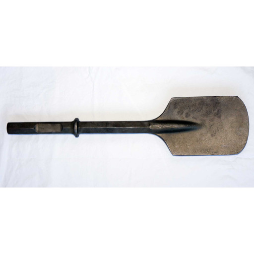 20 inch length by 5-1/2in wide clay spade